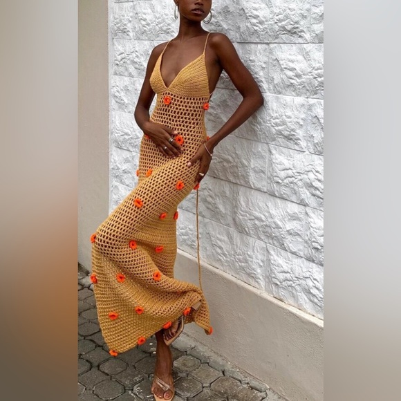 Sunsets In Havana Soft Cotton Daisy Appliqué Crochet Knit Maxi, Bikini Cover Up - Picture 4 of 4